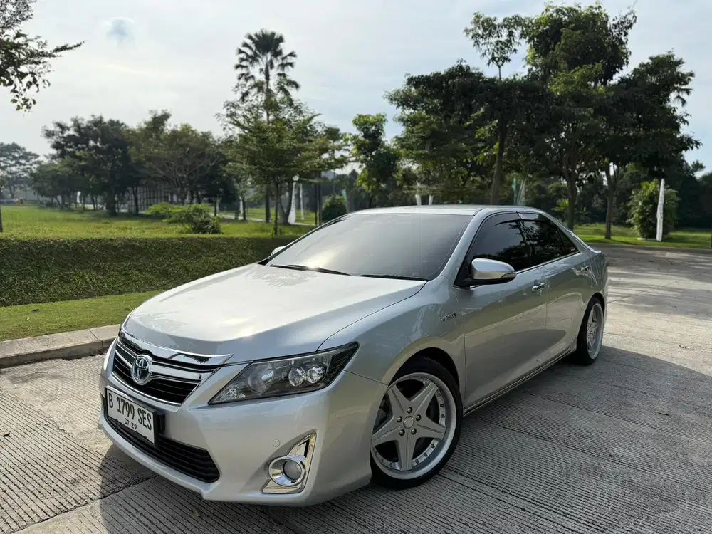 Toyota Camry 2.5 Hybrid 2013