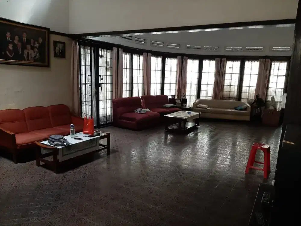 Rumah untuk Usaha & Investasi di Sayap R.E Martadina Riau, Sumur Bandung Ref.05373