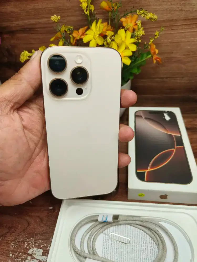 iPhone 16 pro 256 dessert
Mulus 99% Hb 96% garansi iBox July 2026