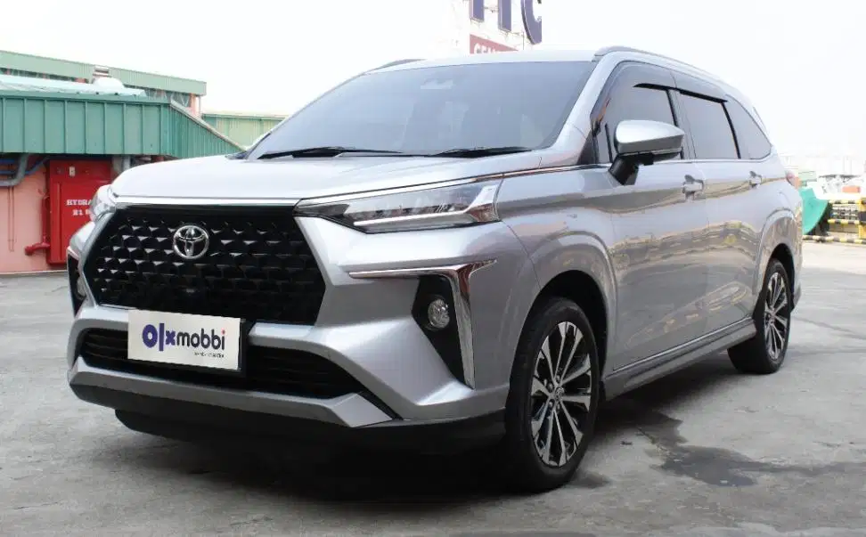 TDP 10JT, Toyota Avanza 1.5 New Veloz Q CVT Bensin-AT Silver 2021