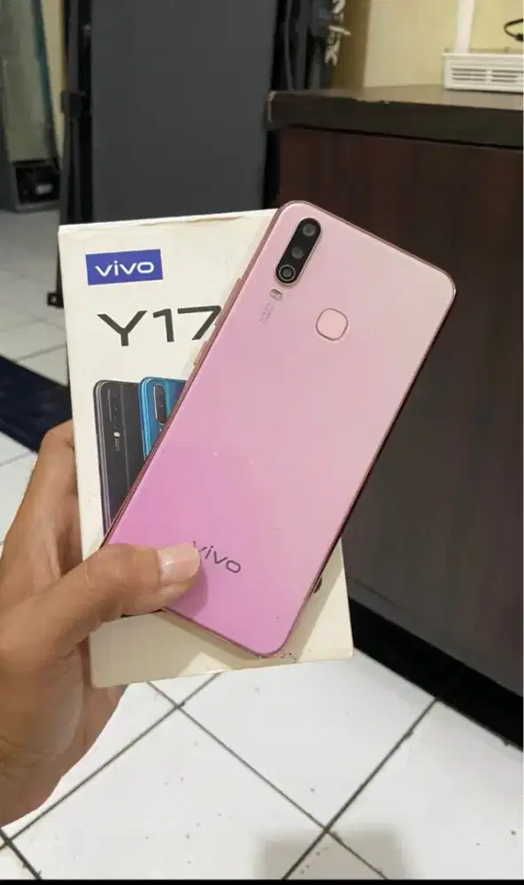 Vivo y17 ram 8/256 pullset no minus mulus