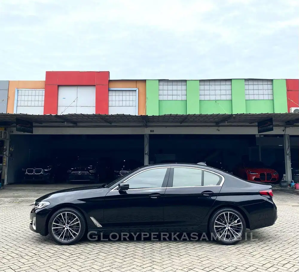 BMW 530i Opulence 2023/ 2024 KM 5rb ANTIK BMW 520i 530i