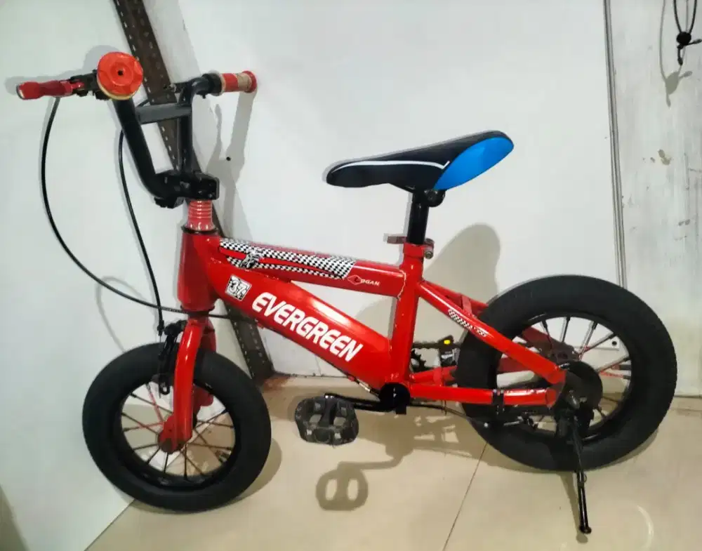 Sepeda anak ukuran 12 untuk usia 4 5 tahun