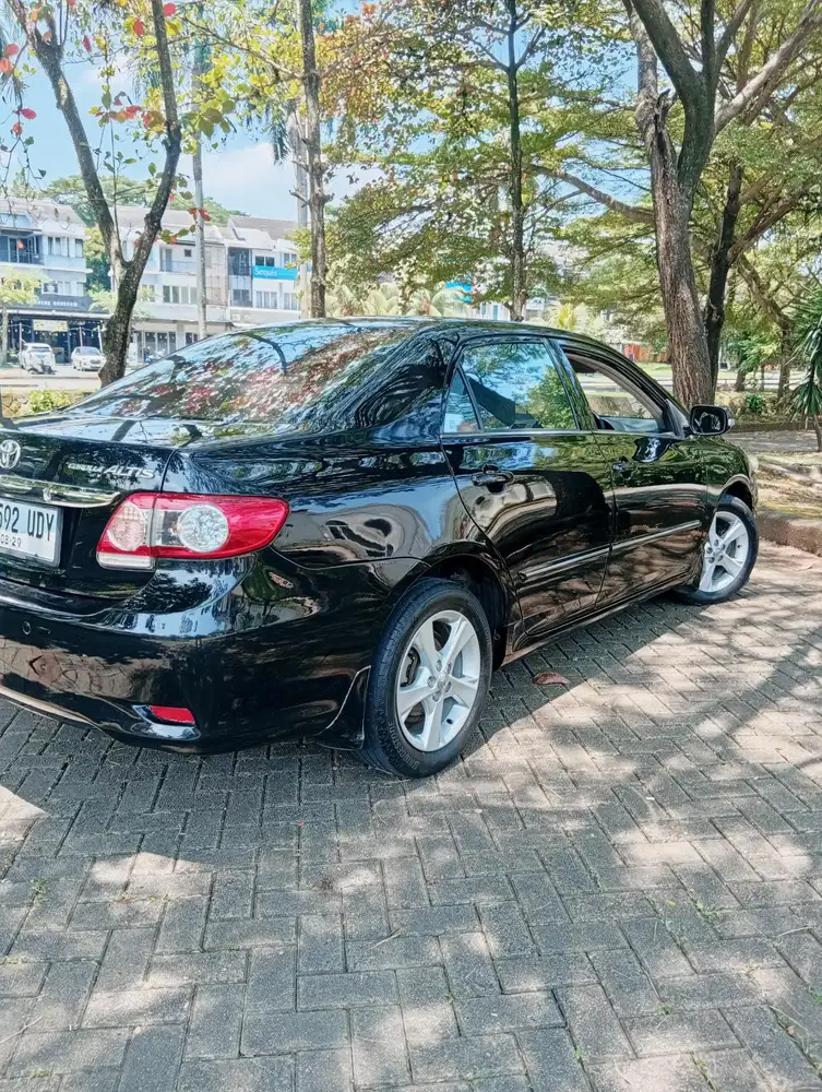 Toyota Corolla Altis 1.8 2012 Mulus