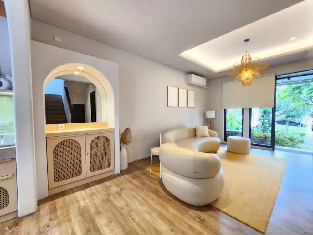 Rumah Elite Furnished Ada Kolam Renang di Simakirana Kota Baru Parahyangan