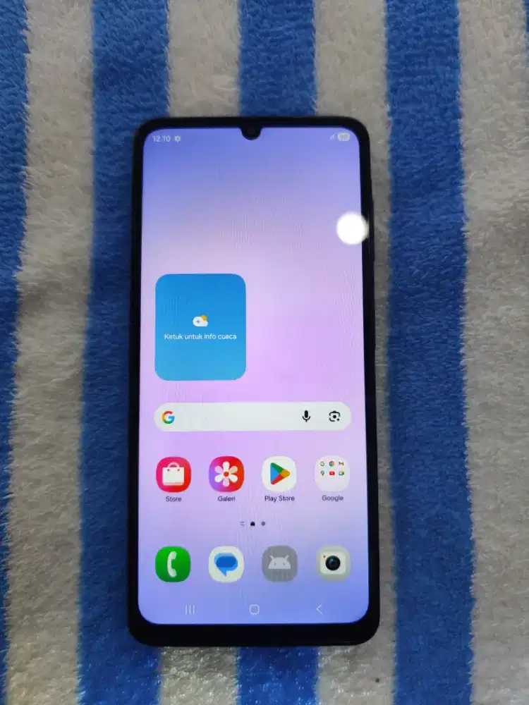 Hp Second Samsung Galaxy 07 4G 8/256GB Resmi SEIN Baru 3 Minggu Mulus