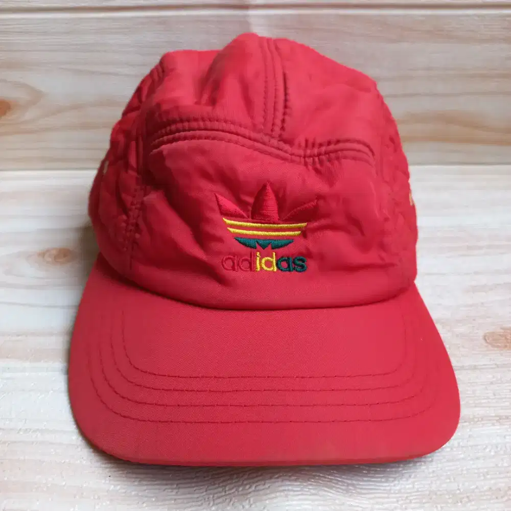 Topi Adidas Vintage 90 s