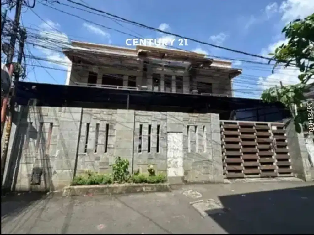 Dijual Rumah Full Furnished 2 Lt Posisi Hook Dekat Kampus Binus