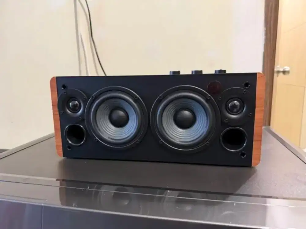 Speaker edifier d12