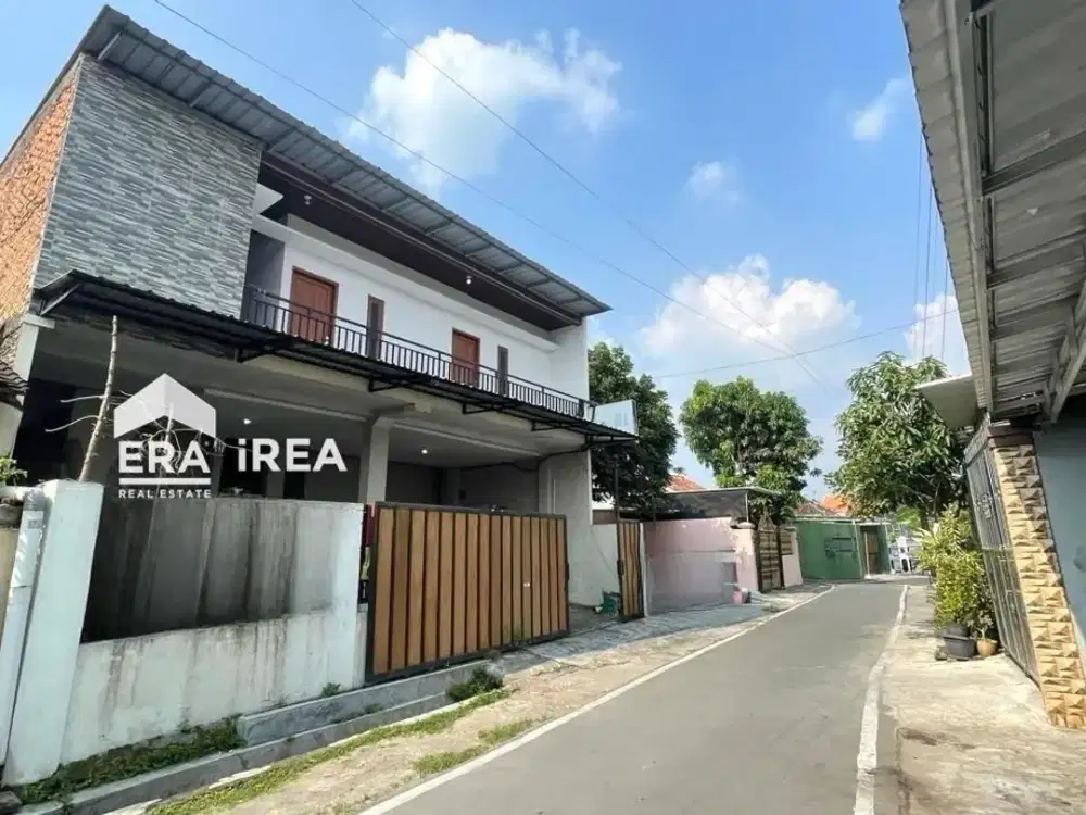 RUMAH KOST 2 LANTAI DI SOLO BARAT DEKAT PASAR KARTASURA