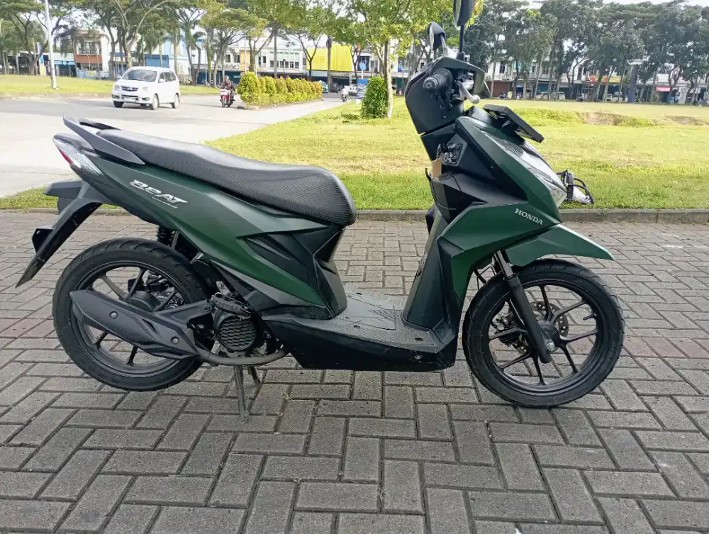 HONDA BEAT DELUXE CBS ISS 2024 GRESH KM RENDAH