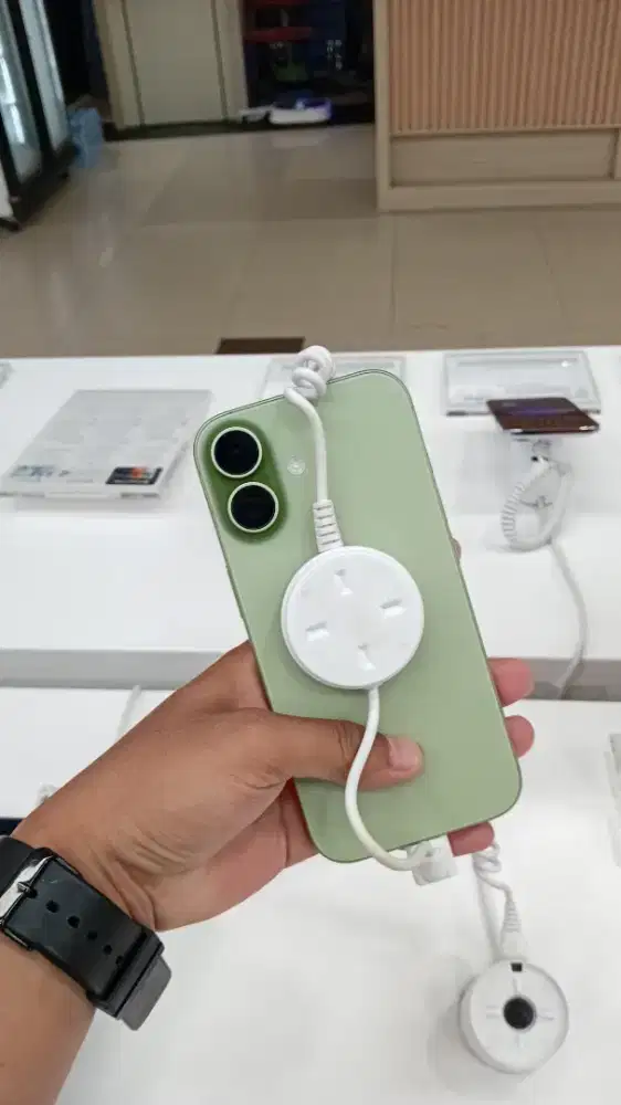 READY IPHONE 17 BASIC SAGE KREDIT INDODANA BUNGA 0%