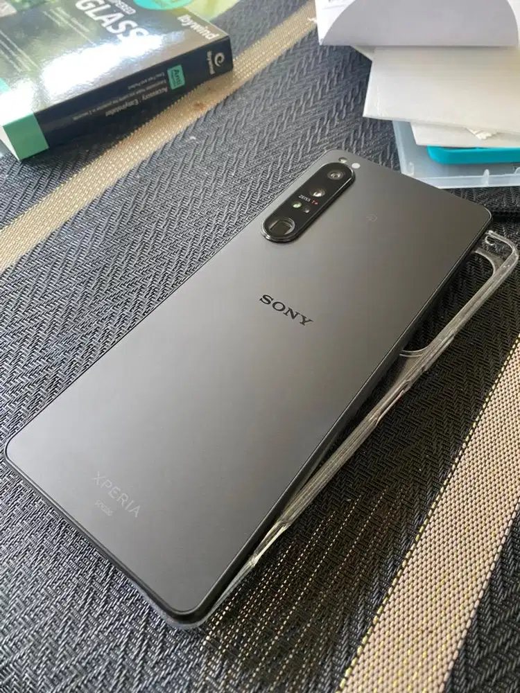 XPERIA 1 mark iv