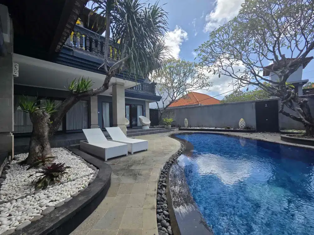 villa for sale near the beach in Sanur.