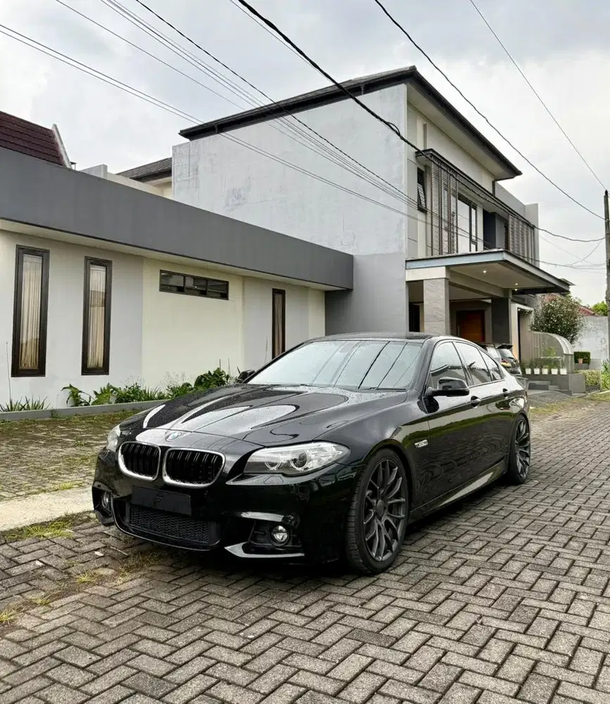 BMW F10 528i Lci 2015 / 2014 520i