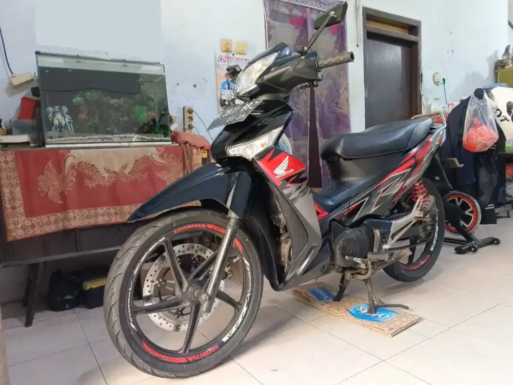 Supra X125 Karbu, Tahun 2010 (Supra Batman)