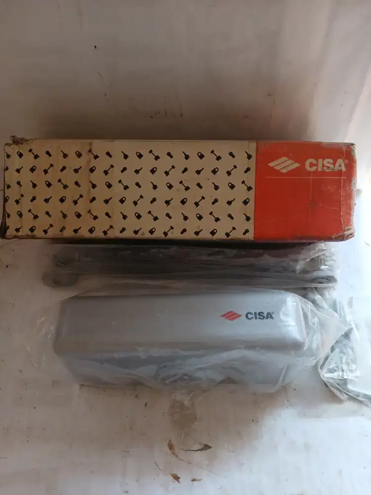 Door closer ex. Cisa 60410-03, hold open