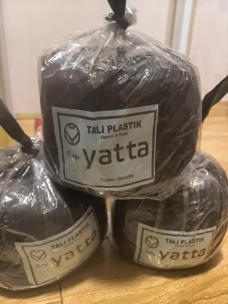 Tali Rafia isi 39 gulung