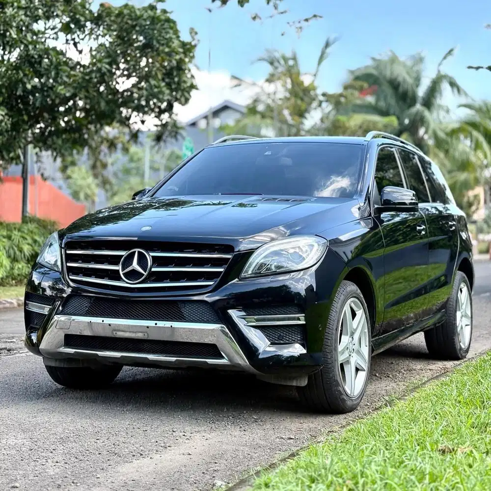 (CASH) Mercedes Benz ML400 AMG  2015