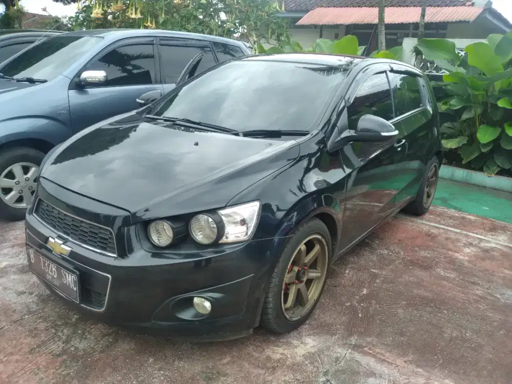 Dijual Cepat Chevrolet Aveo Sonic 2014