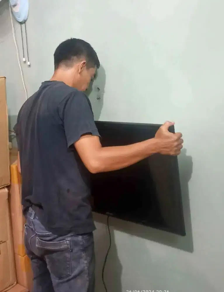 Jual bracket tv gantungan tv/briket tv/braket tv/breket tv