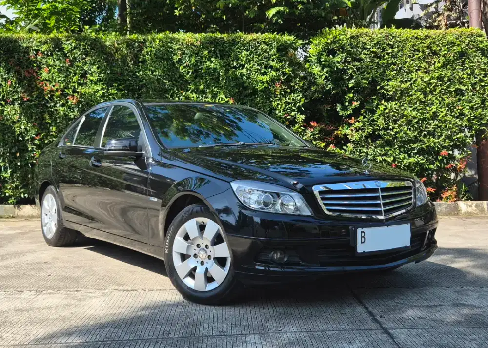 *CASH* MERCEDES BENZ C200 CGI AT 2011 Very Good Condition!