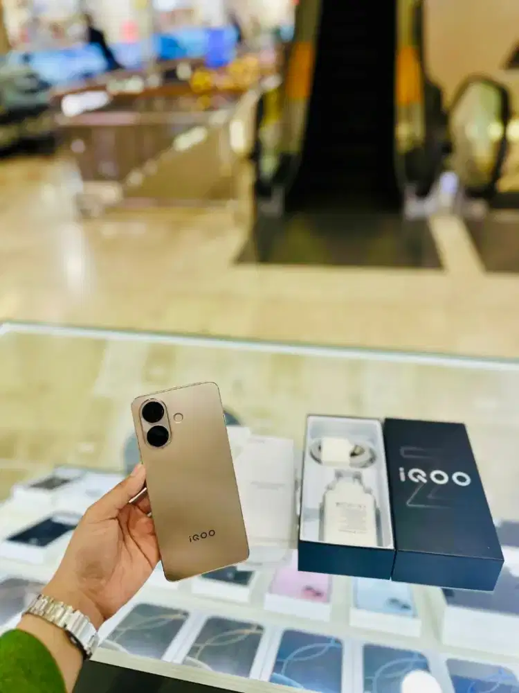 Vivo iQOO Z10R 5G 8GB/128GB Lengkap Mulus