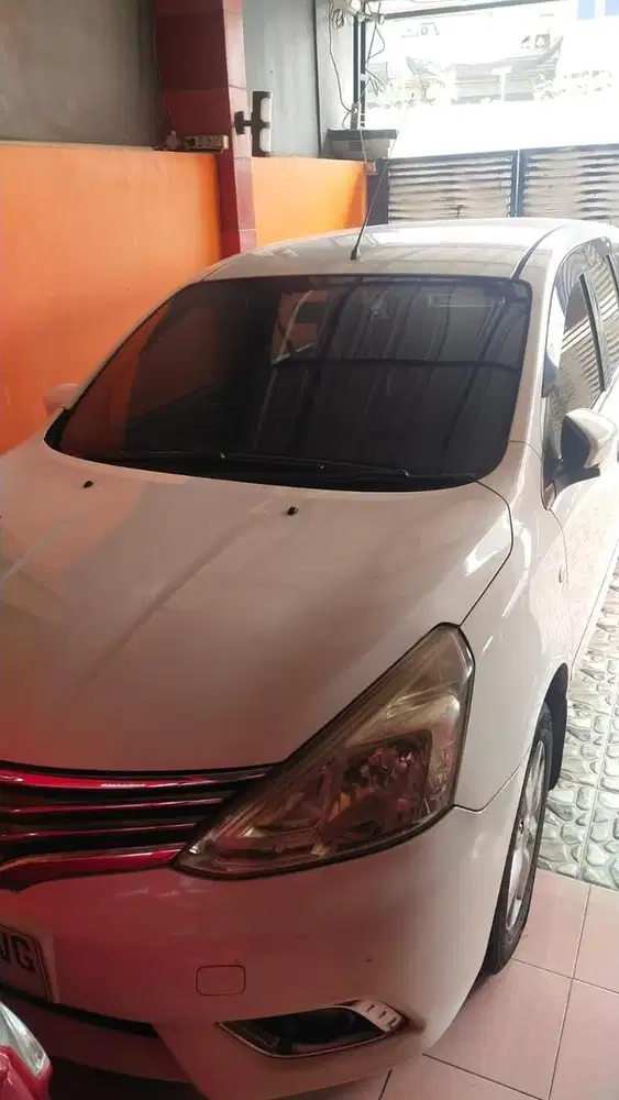 Jual Grand Livina 1.5 A/T Nik 2014