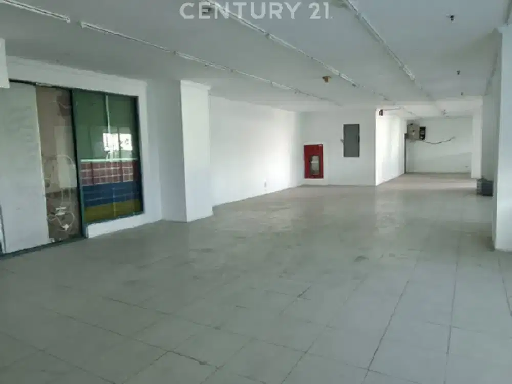 Disewakan Ruang Usaha  Di Apartemen River Side Muara Karang