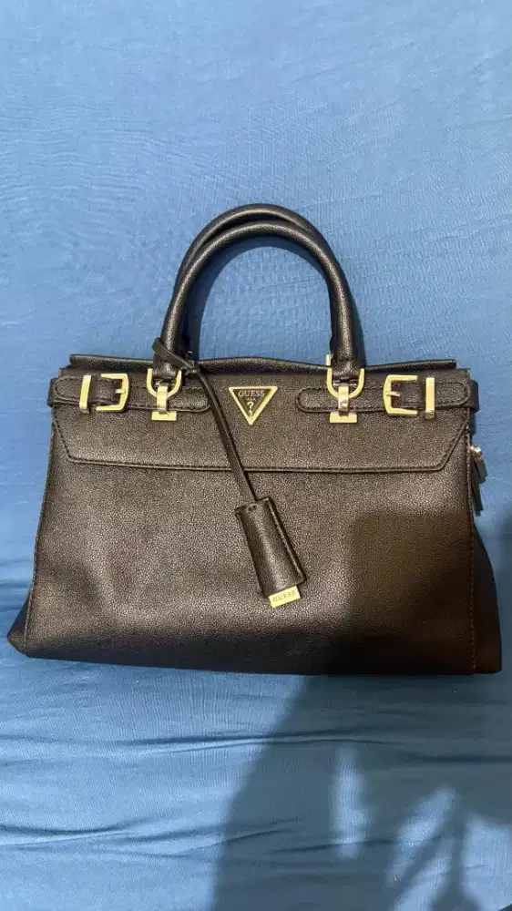 Dijual tas GUESS original Nego alus