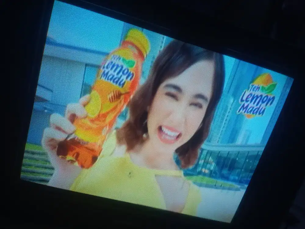 Di jual tv merk Samsung 21 in