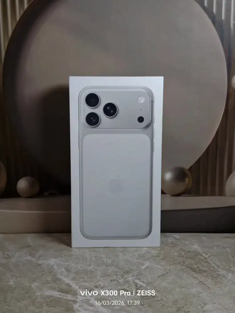 Iphone 17 pro max 256gb ibox silver baru