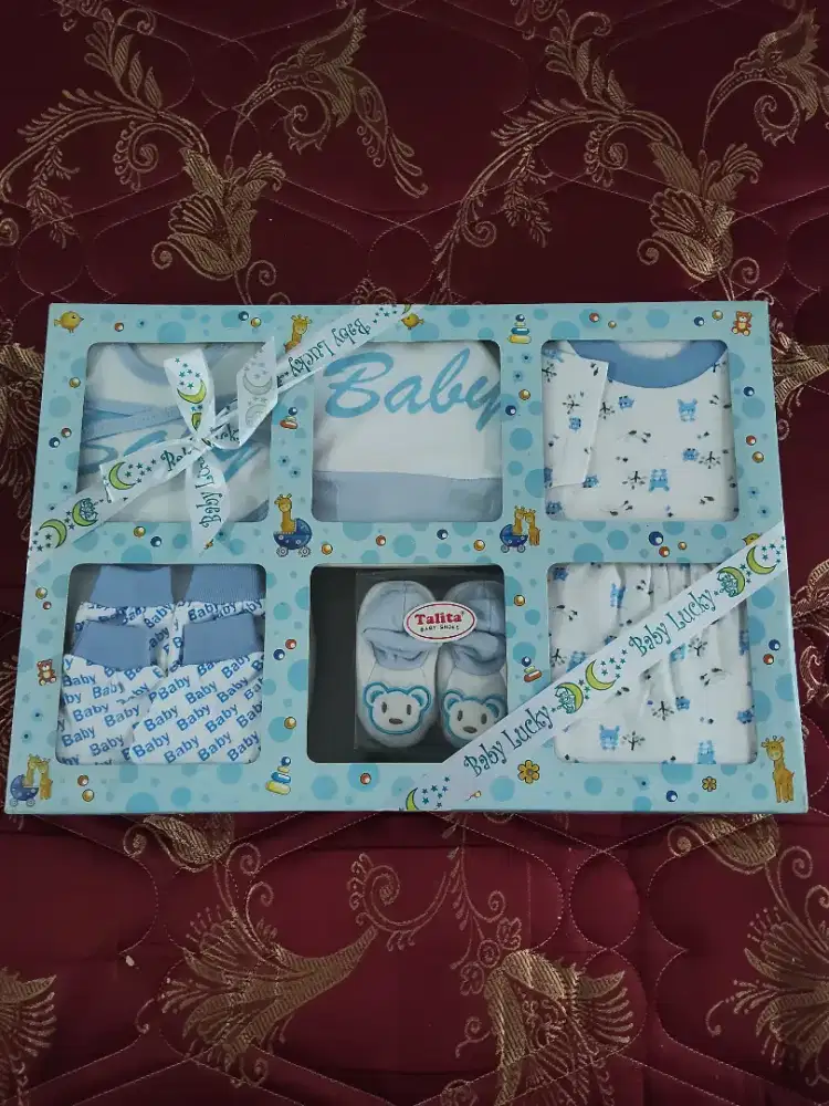 Baby set bb lucky safari paket kado bayi baju set box bayi baju