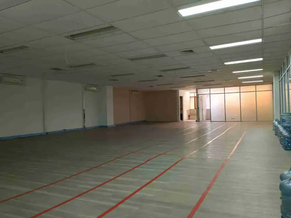 Disewakan Gedung 5 lt Menteng Jakarta Pusat