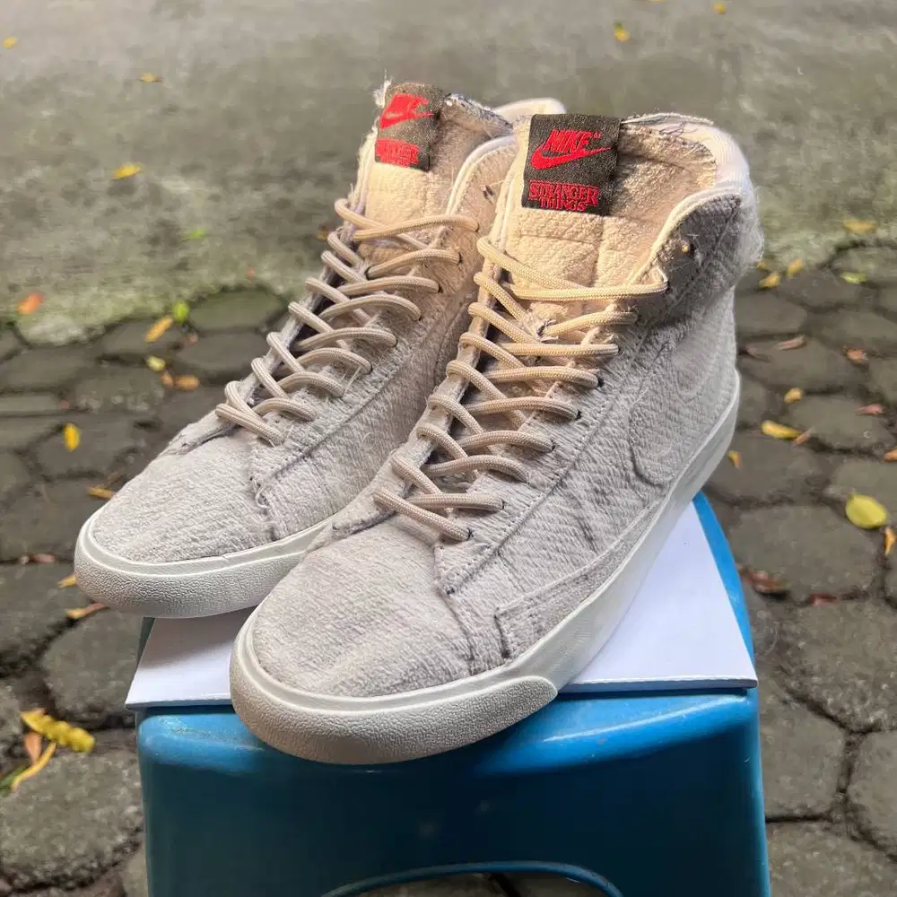 Nike Blazer X Stranger Things Upside Down Mid