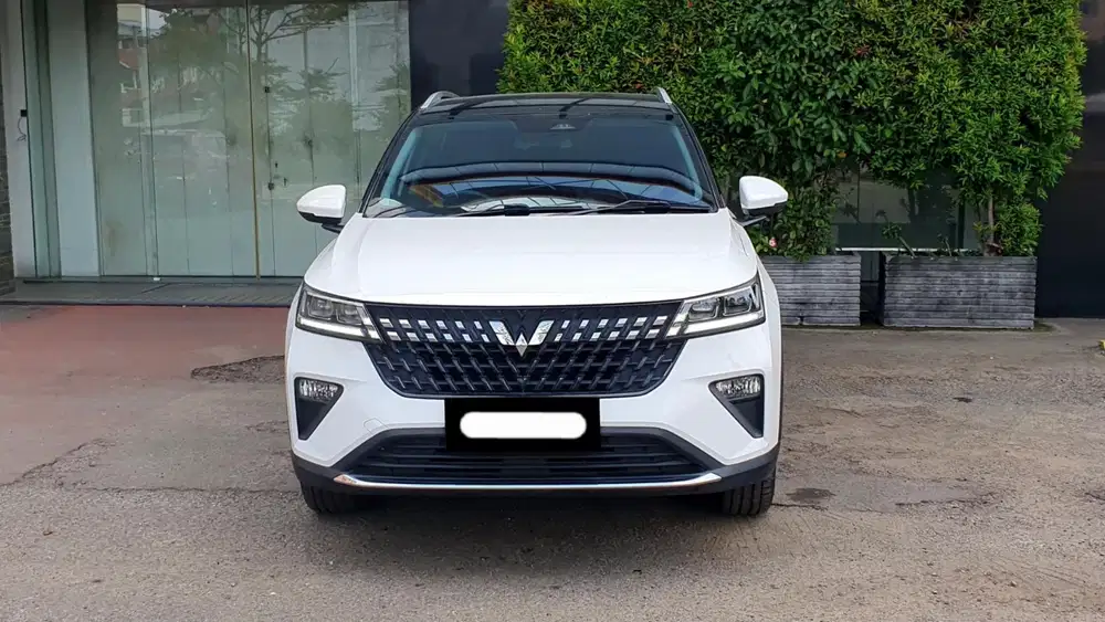 Km40rb wuling alvez ex cvt 2023 putih sunroof