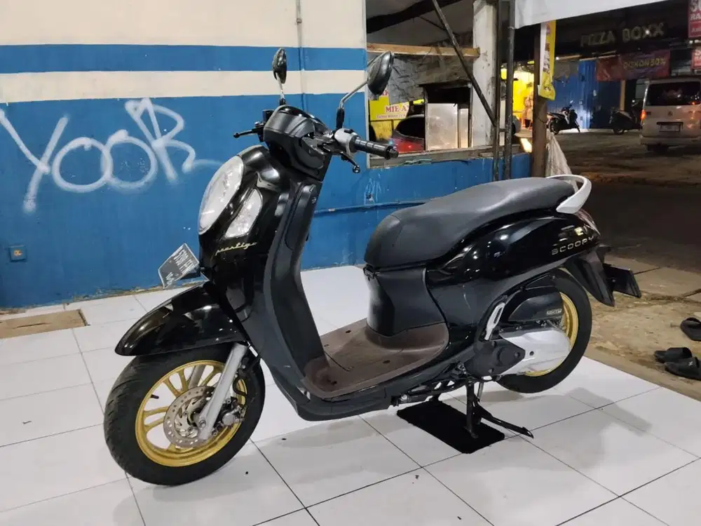 (1) Honda Scoopy kyles 2021