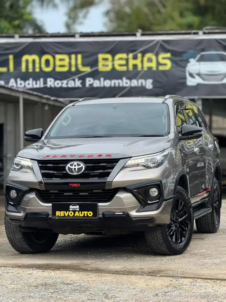 VRZ TRD 2019 / 2020 Automatic diesel 2.4 solar Fortuner 2018 gr 2021