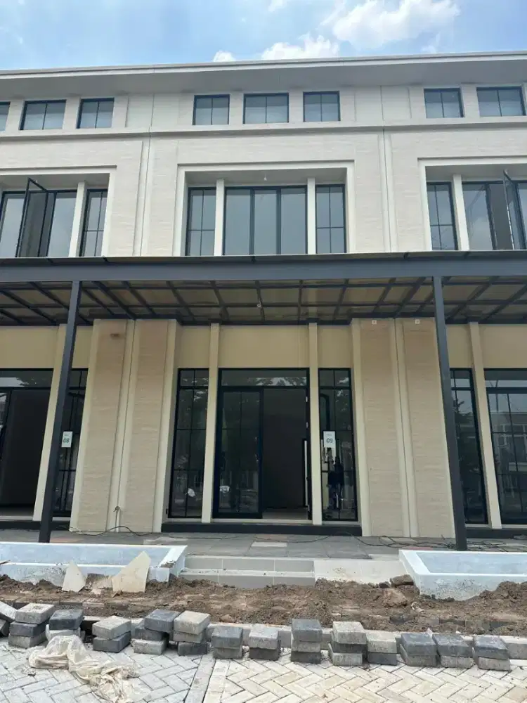 Disewakan Ruko London Wisata Bukit Mas Wiyung