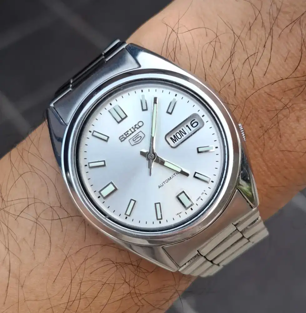 Seiko 5 snxs73k1
