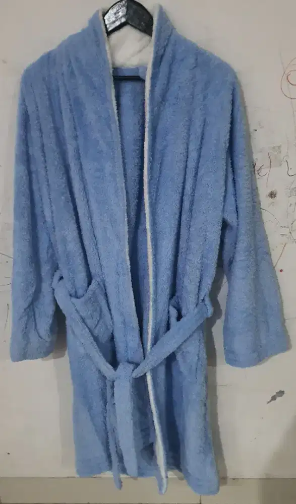 MOSHINO BATHROBE