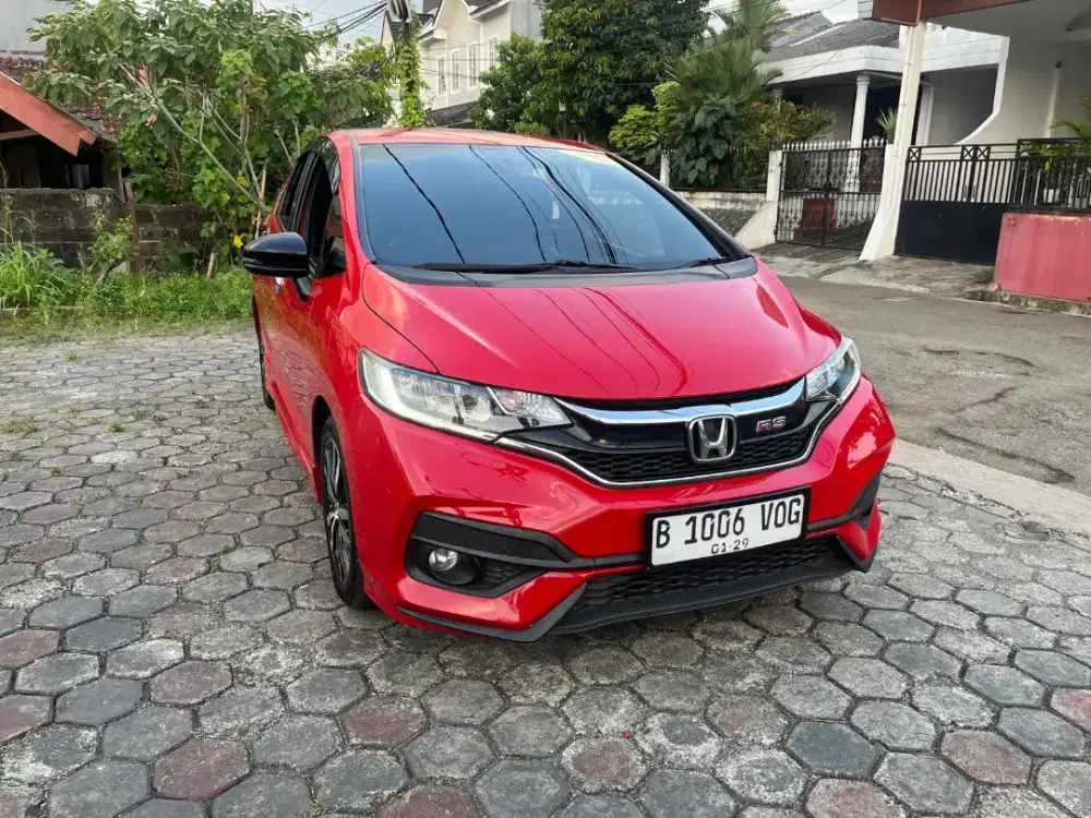 [Km 48rb] Jazz RS Matic, Istimewa