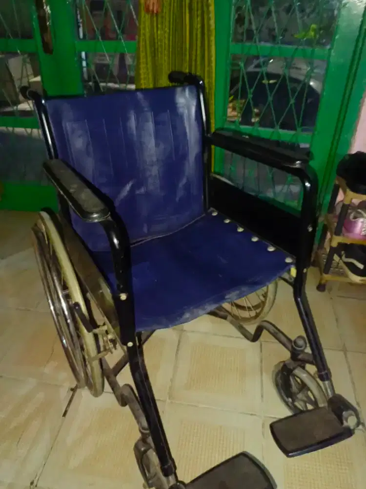 DIJUAL KURSI RODA BEKAS