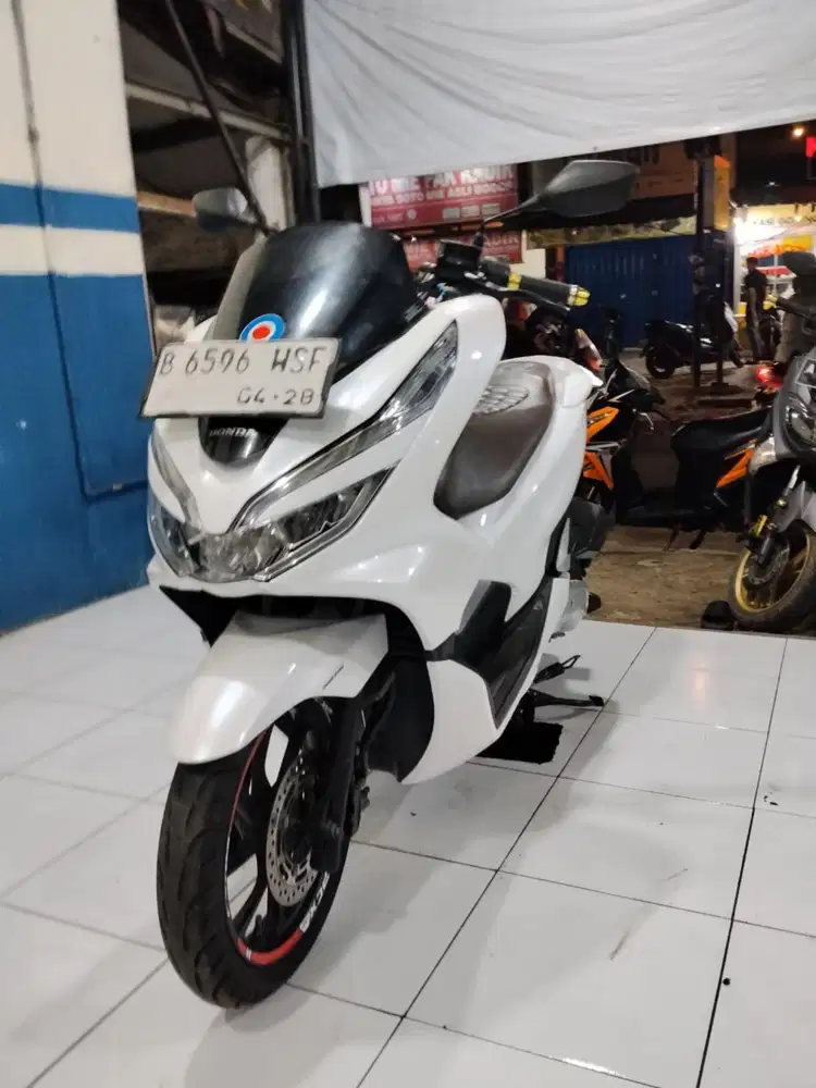 (1) Honda FCX 150 2018