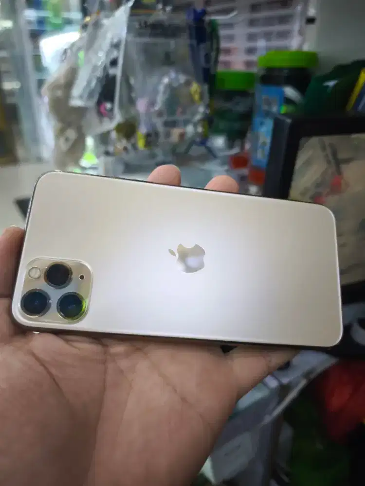 IPHONE 11 PRO 256GB GOLD signyal aman