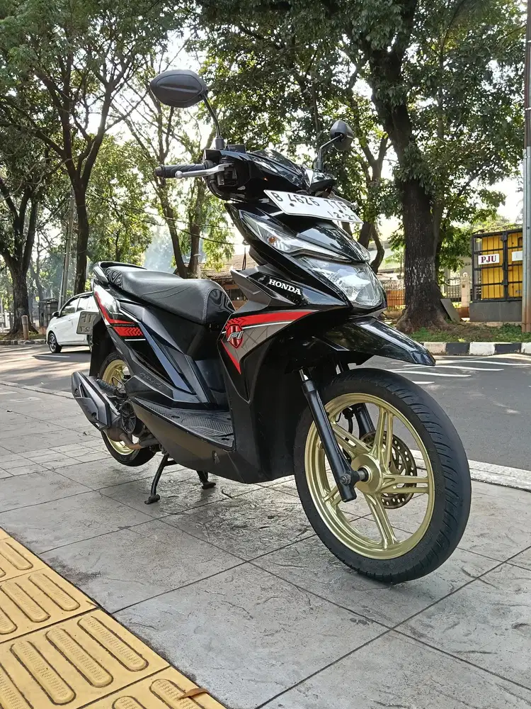 DIJUAL CASH HONDA BEAT ECO ESP CBS FI THN 2017 PAJAK IDUP SIAP PAKAI