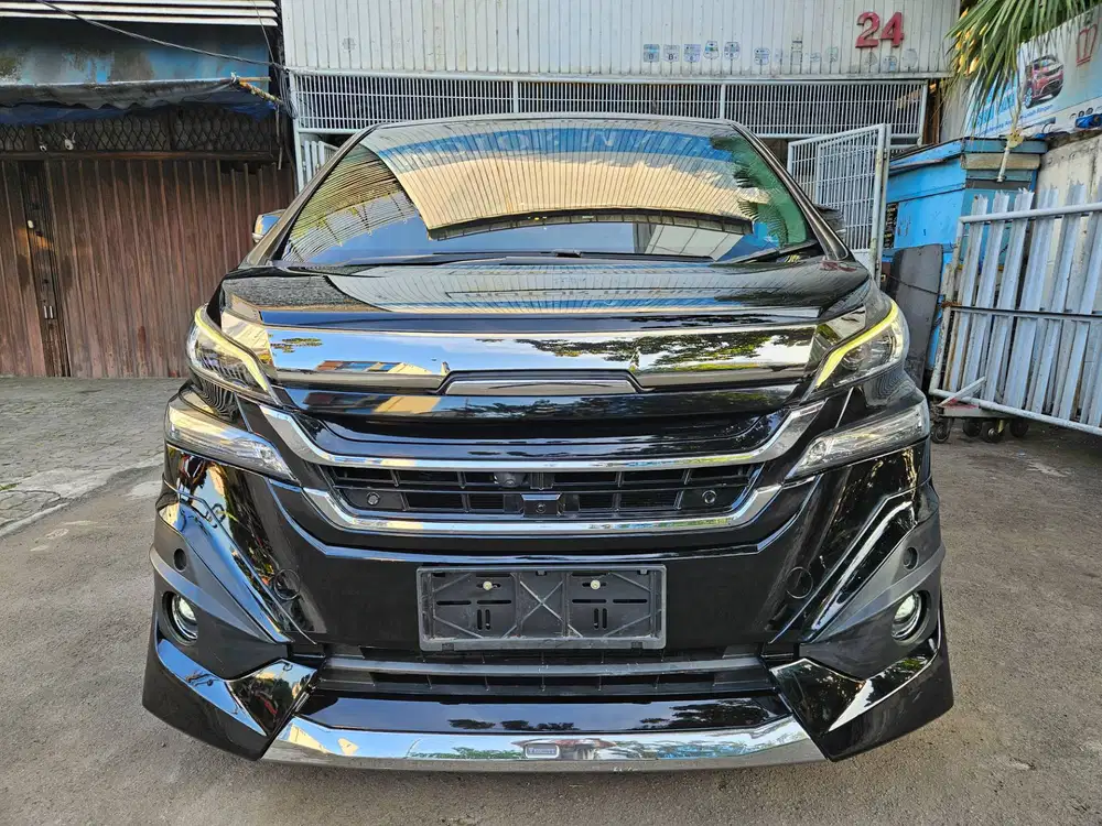 Antik 40 rb km Toyota Vellfire 2.5 G Modellista 2017 nik 2016 hitam