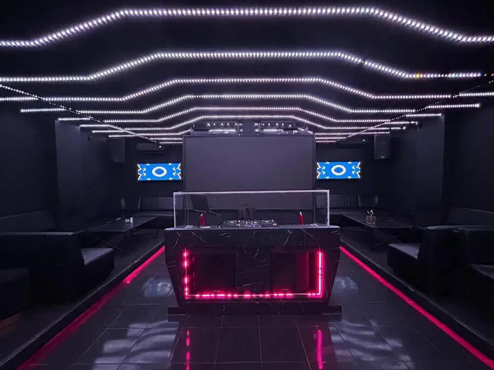 Videotron indoor P2.5