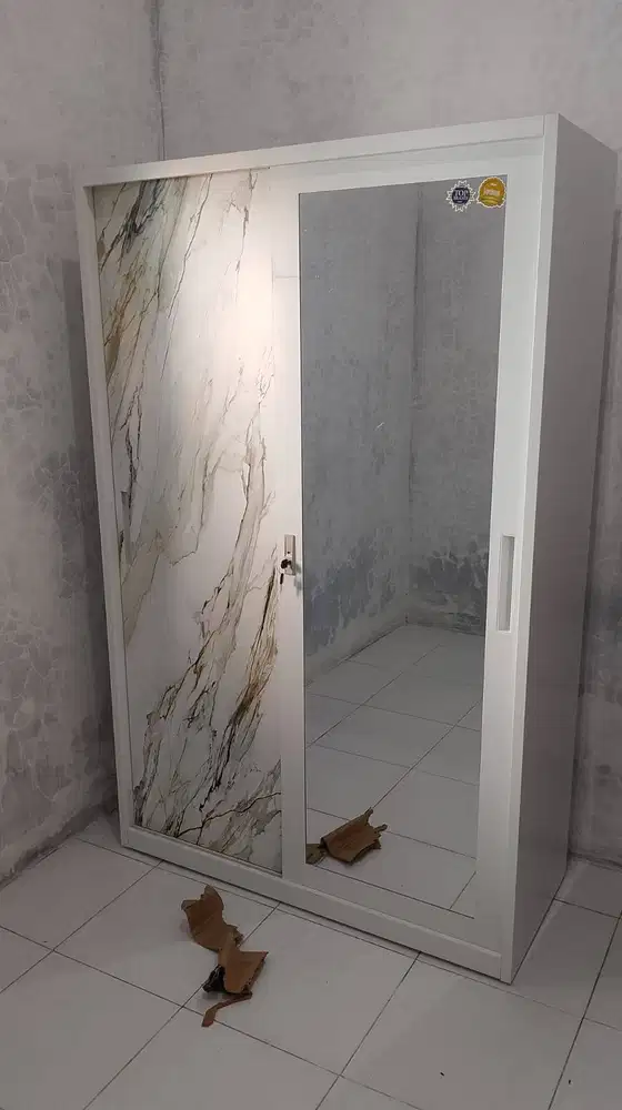 LEMARI PAKAIAN SLIDING PLAT BESI