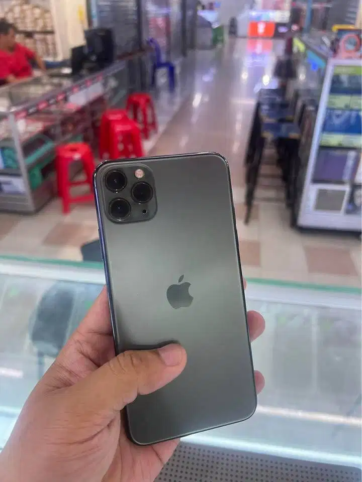 Iphone 11 Promax 64 GB Ex Inter (Midnight Green)